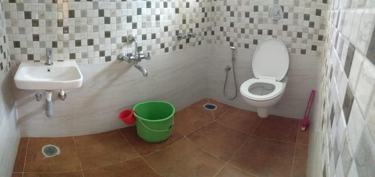Green Land Estate Homestay 5 Rooms With Garden View 马迪凯里 外观 照片