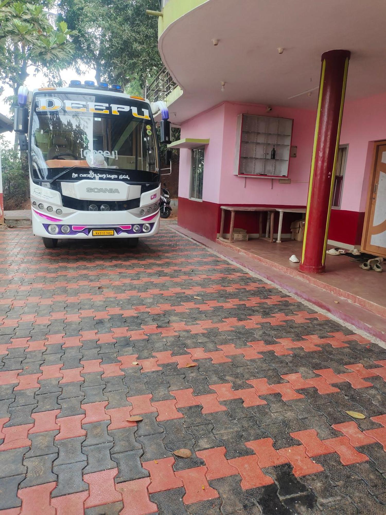 Green Land Estate Homestay 5 Rooms With Garden View 马迪凯里 外观 照片